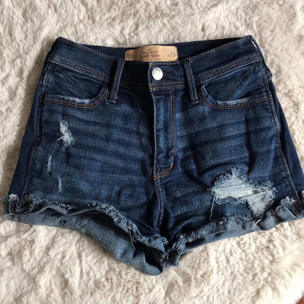 Hollister shorts!